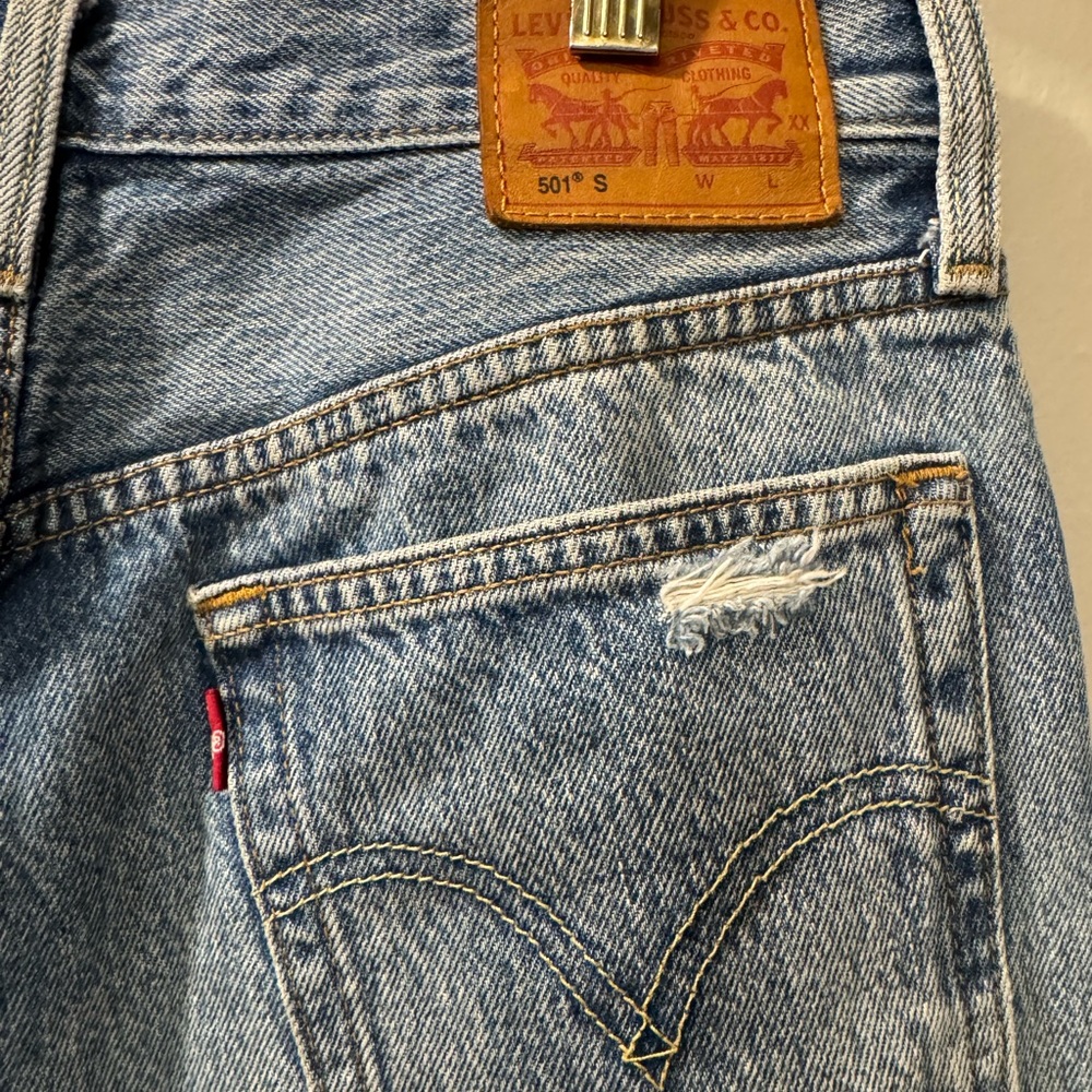 Slim Straight Distressed Light Blue Men's Jeans - Picture 9 of 16